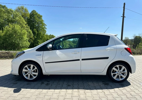 Toyota Yaris cena 42500 przebieg: 101000, rok produkcji 2014 z Mszana Dolna małe 466